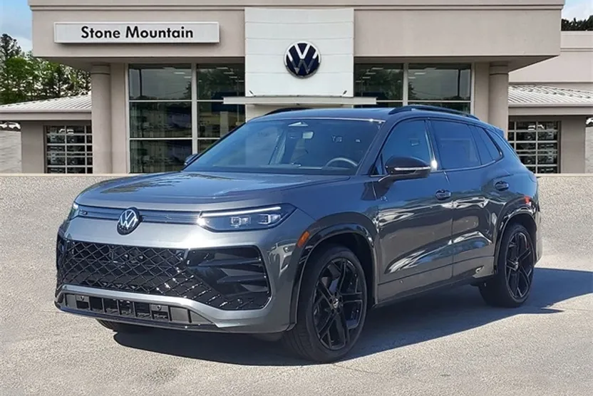 2025 Volkswagen Tiguan SE R-Line Black photo 1