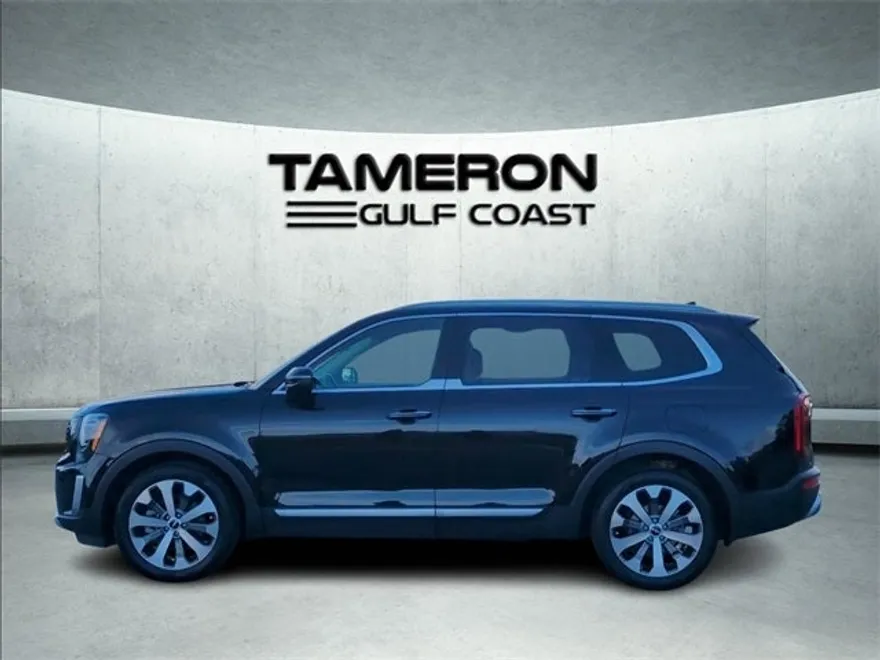 2022 Kia Telluride S photo 1