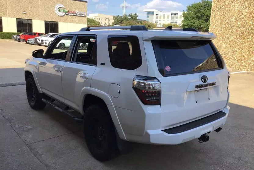 2020 Toyota 4Runner SR5 Premium photo 1