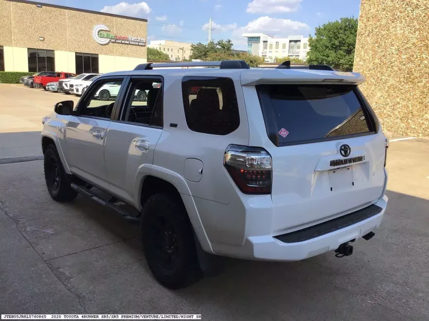 2020 Toyota 4Runner SR5 Premium photo 1