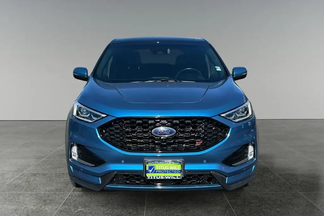2020 Ford Edge ST photo 1