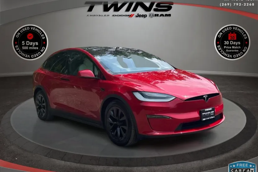 2022 Tesla Model X photo 1