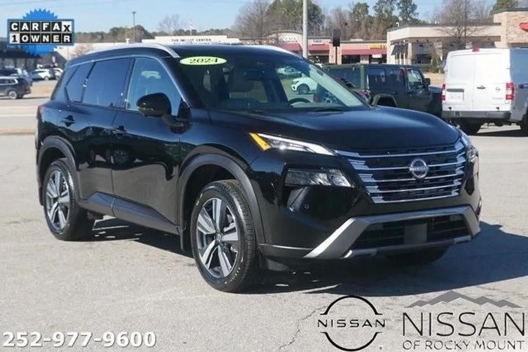 2024 Nissan Rogue SL photo 1