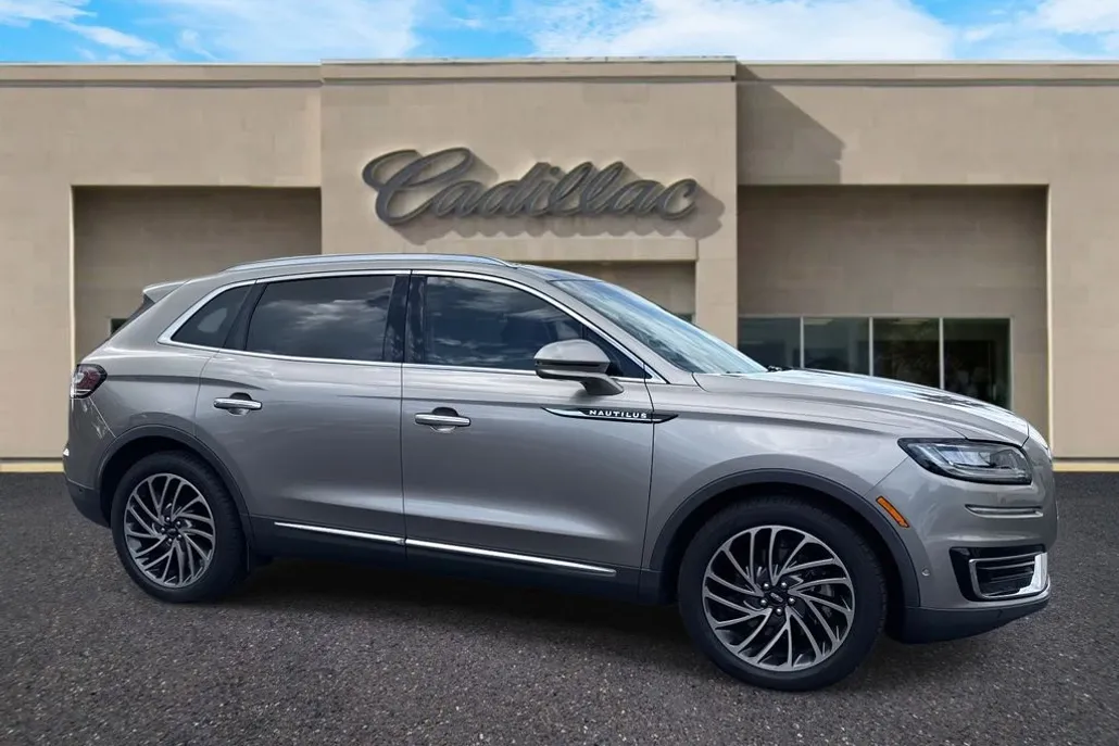 2019 Lincoln Nautilus Reserve photo 1