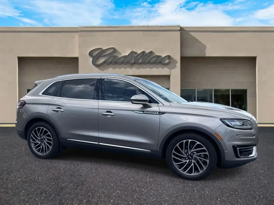 2019 Lincoln Nautilus Reserve photo 1