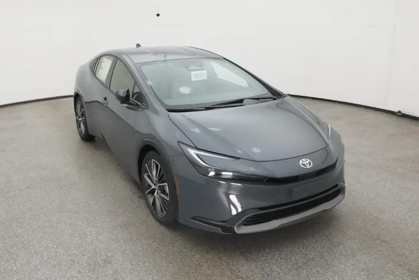 2026 Toyota Prius XLE photo 1