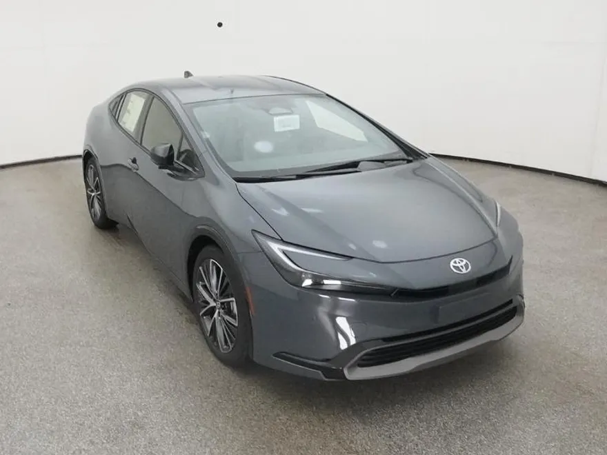 2026 Toyota Prius XLE photo 1