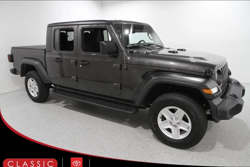 2020 Jeep Gladiator Sport photo 1