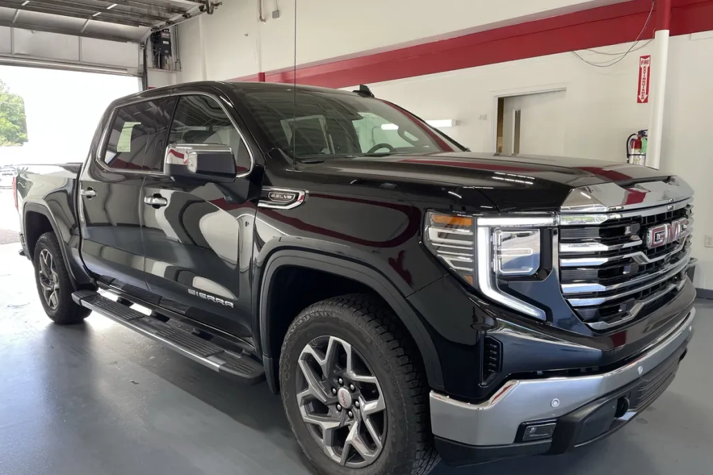 2026 Gmc Sierra 1500 SLT photo 1
