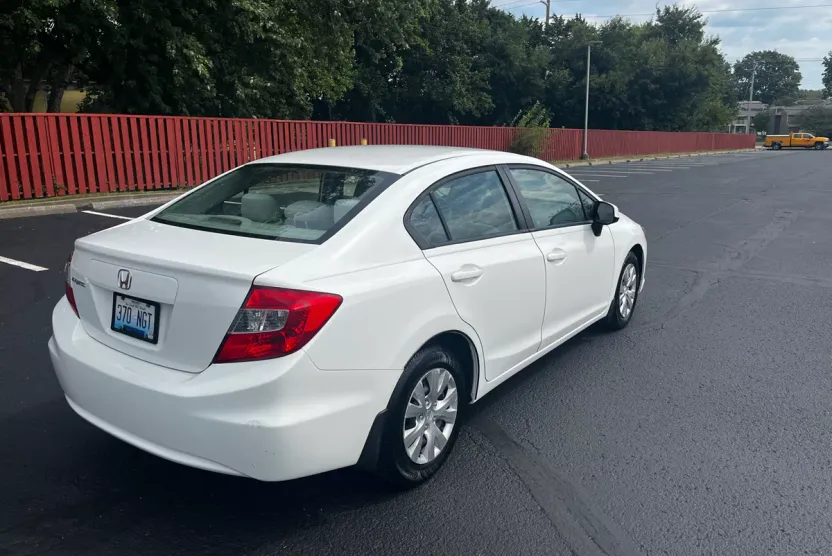 2012 Honda Civic LX photo 1
