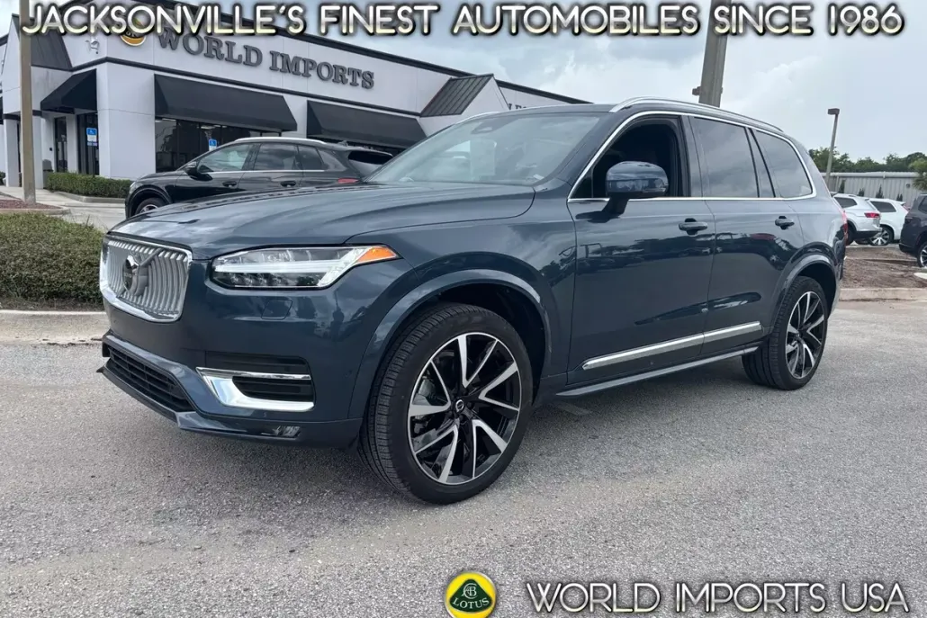 2024 Volvo XC90 Plus photo 1