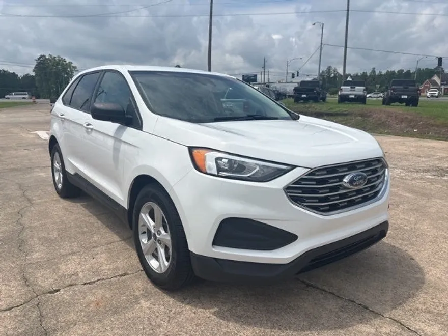 2020 Ford Edge SE photo 1