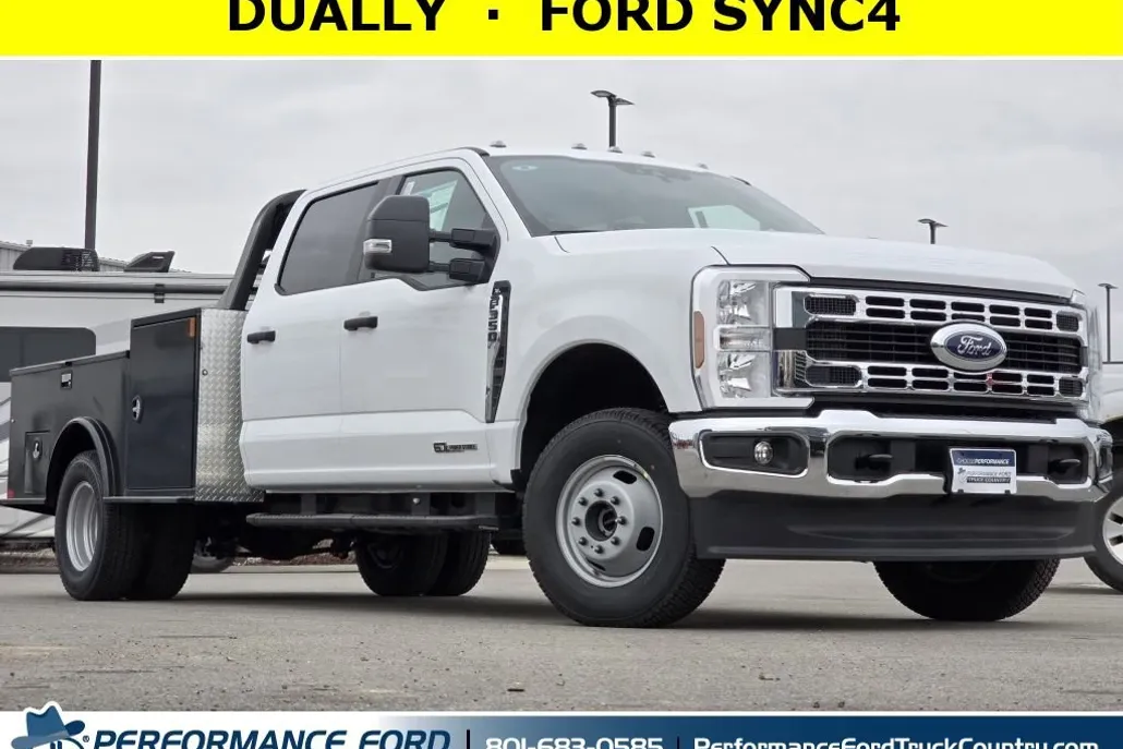 2025 Ford F-350 XL photo 1