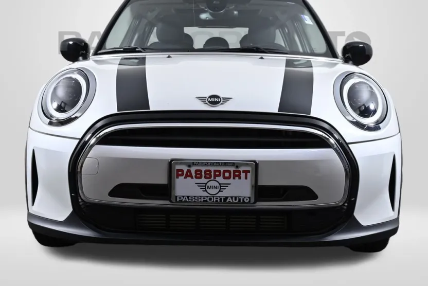 2023 Mini Cooper 4 Door Hardtop photo 1