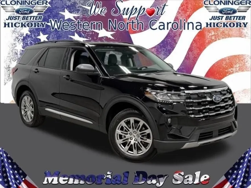 2025 Ford Explorer photo 1