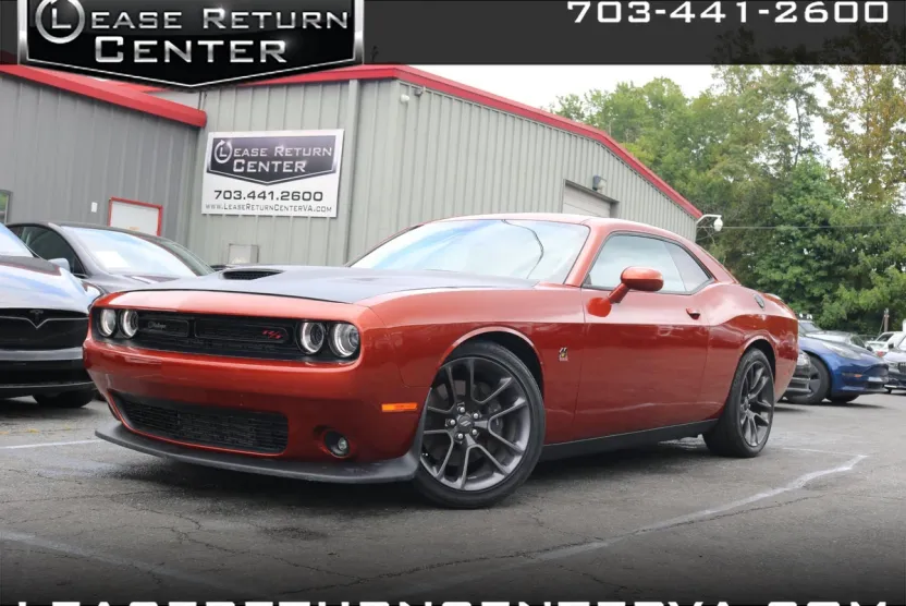 2023 Dodge Challenger R/T Scat Pack photo 1