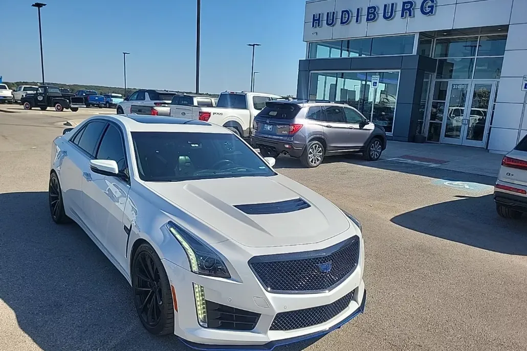 2017 Cadillac CTS V Base photo 1