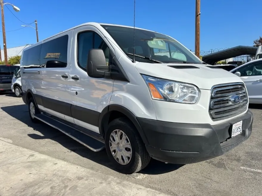 2019 Ford Transit XLT photo 1