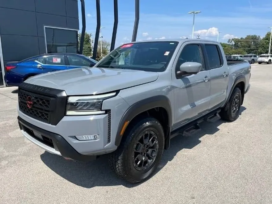 2023 Nissan Frontier Crew Cab PRO-4X photo 1