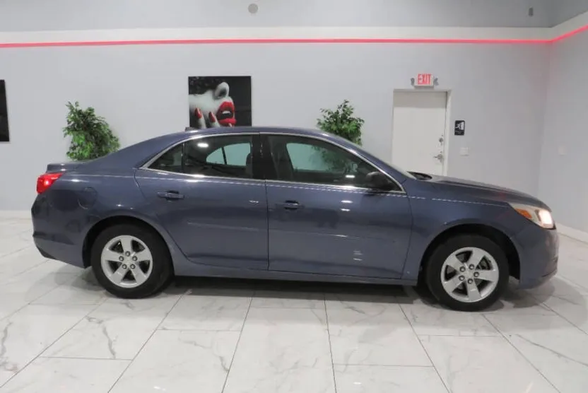 2014 Chevrolet Malibu LS photo 1