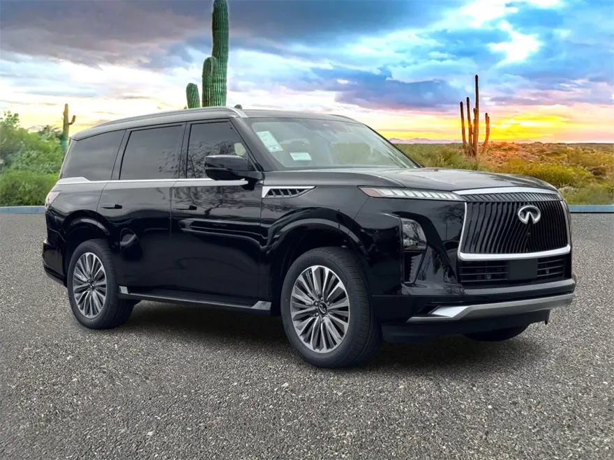 2025 Infiniti QX80 Luxe photo 1