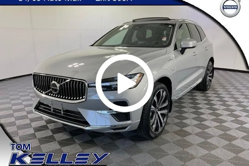 2023 Volvo XC60 Recharge Hybrid Ultimate photo 1