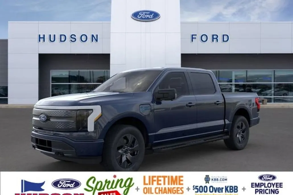 2025 Ford F-150 Lightning photo 1