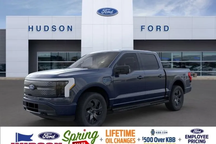 2025 Ford F-150 Lightning photo 1