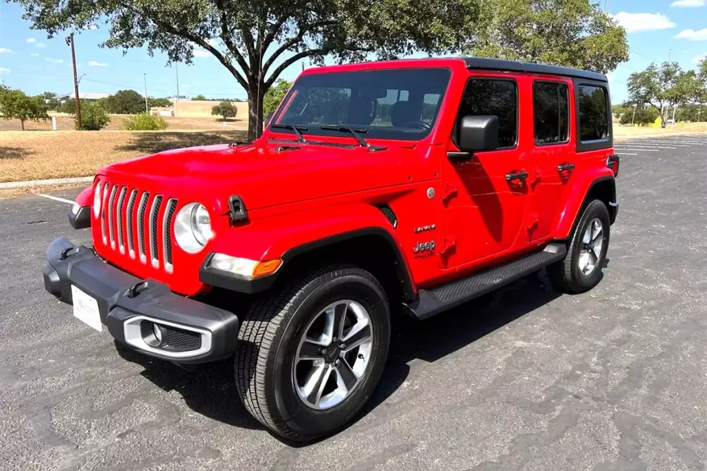 2021 Jeep Wrangler Sahara Sport photo 1