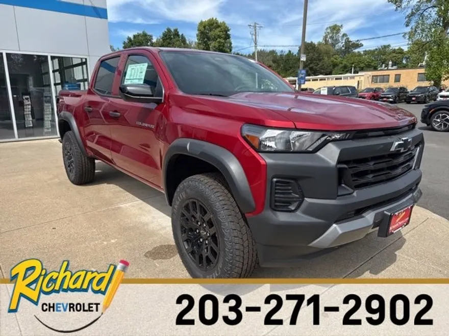 2026 Chevrolet Colorado Trail Boss photo 1