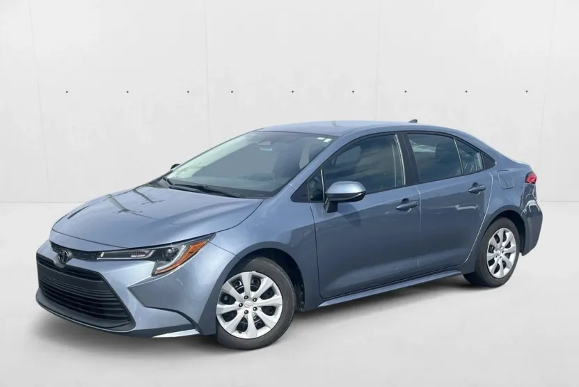 2024 Toyota Corolla LE photo 1