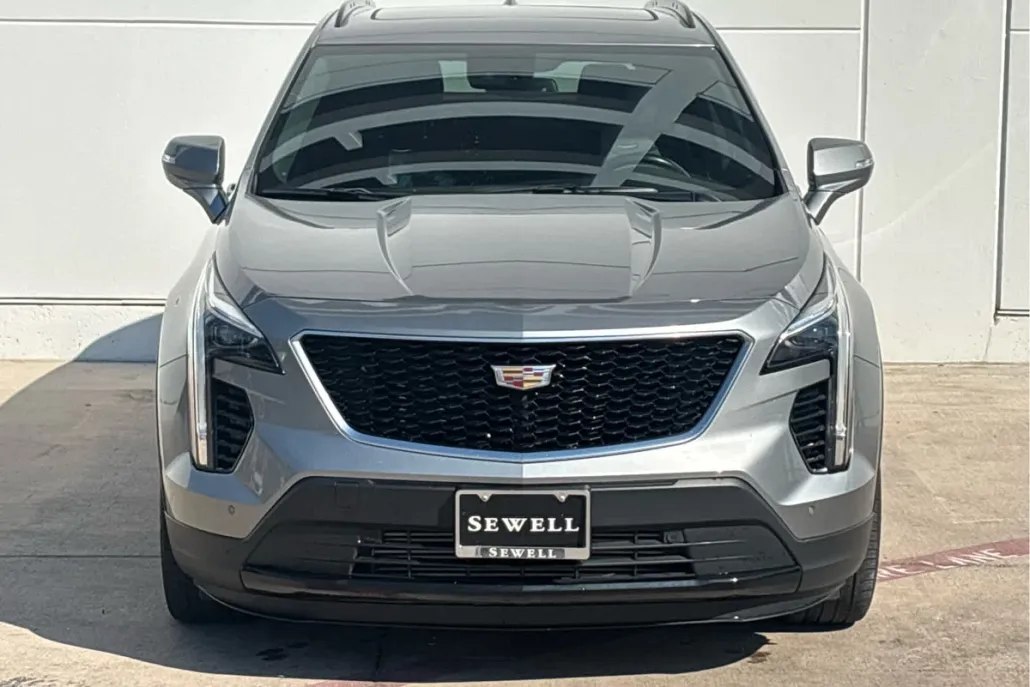 2023 Cadillac XT4 Sport photo 1