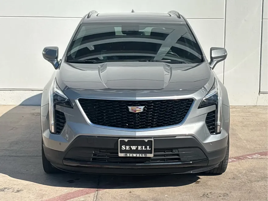2023 Cadillac XT4 Sport photo 1
