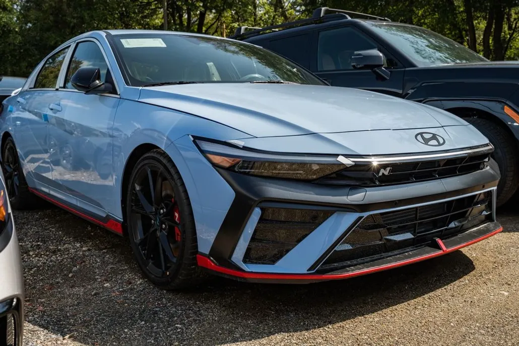 2025 Hyundai Elantra N Base photo 1