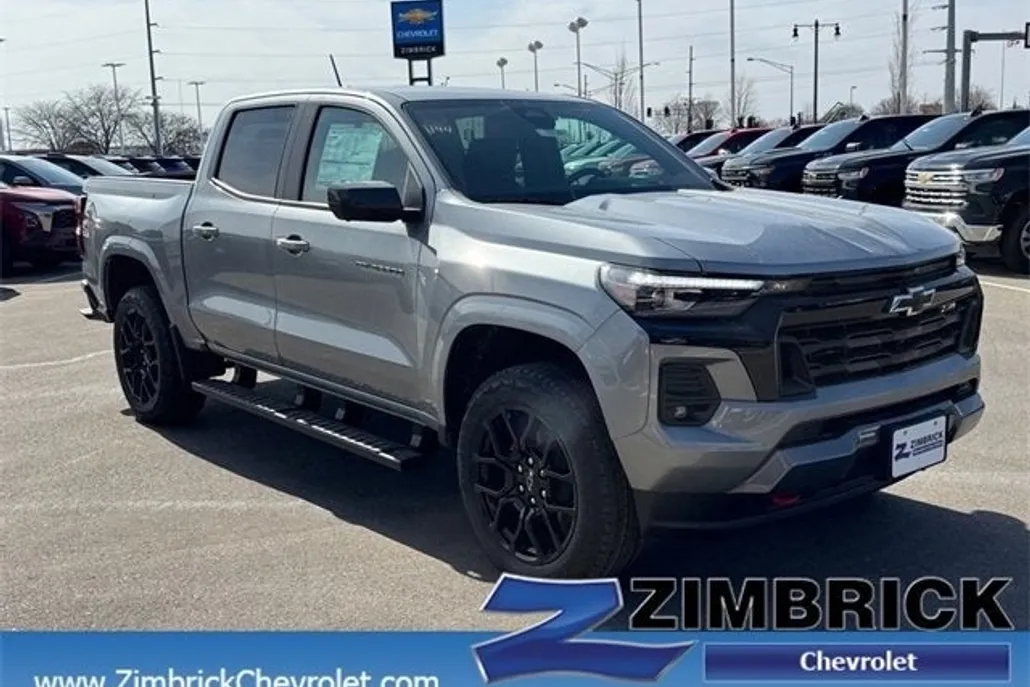 2025 Chevrolet Colorado Z71 photo 1