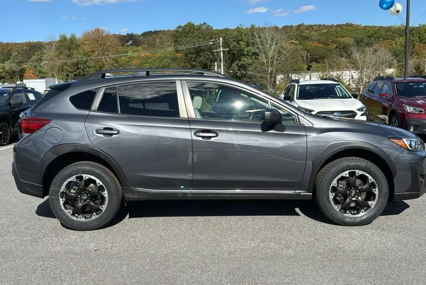 2023 Subaru Crosstrek Premium photo 1