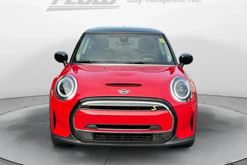2023 Mini Cooper SE Hardtop photo 1
