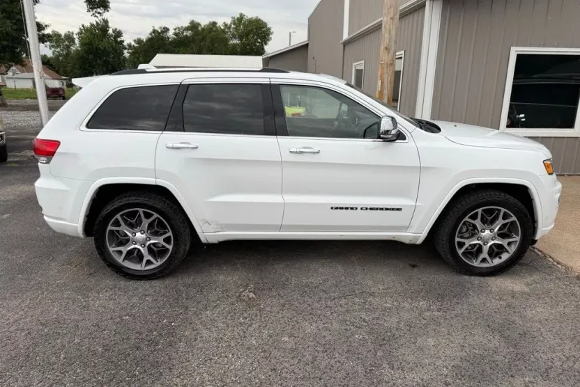 2021 Jeep Grand Cherokee Overland photo 1
