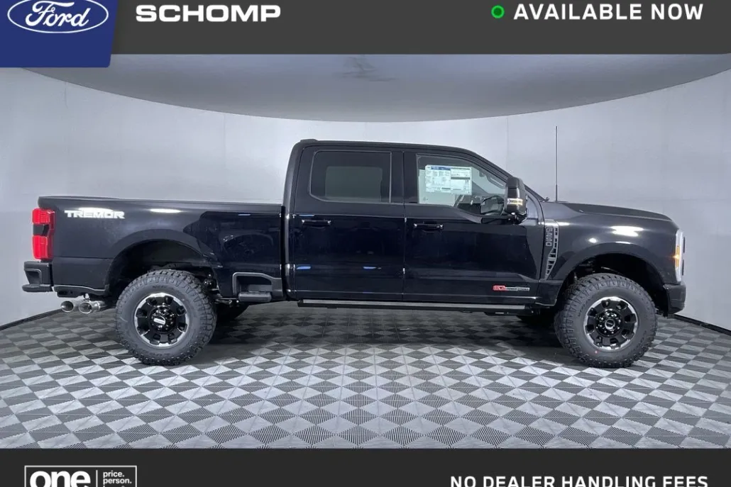 2025 Ford F-250 Platinum photo 1