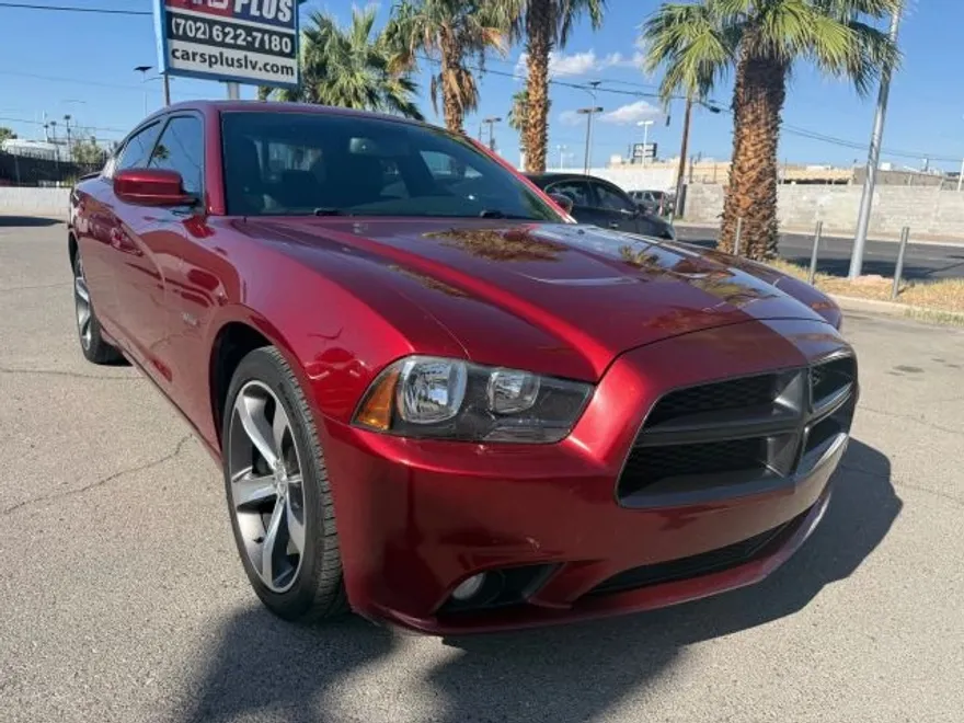 2014 Dodge Charger SXT photo 1