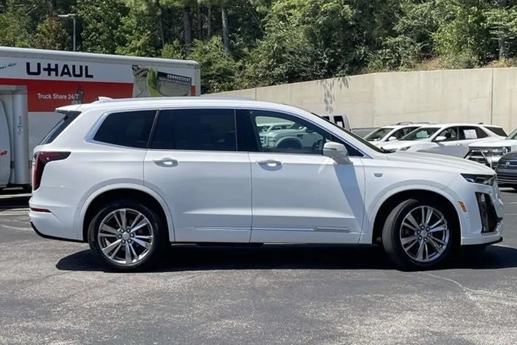 2024 Cadillac XT6 Premium Luxury photo 1