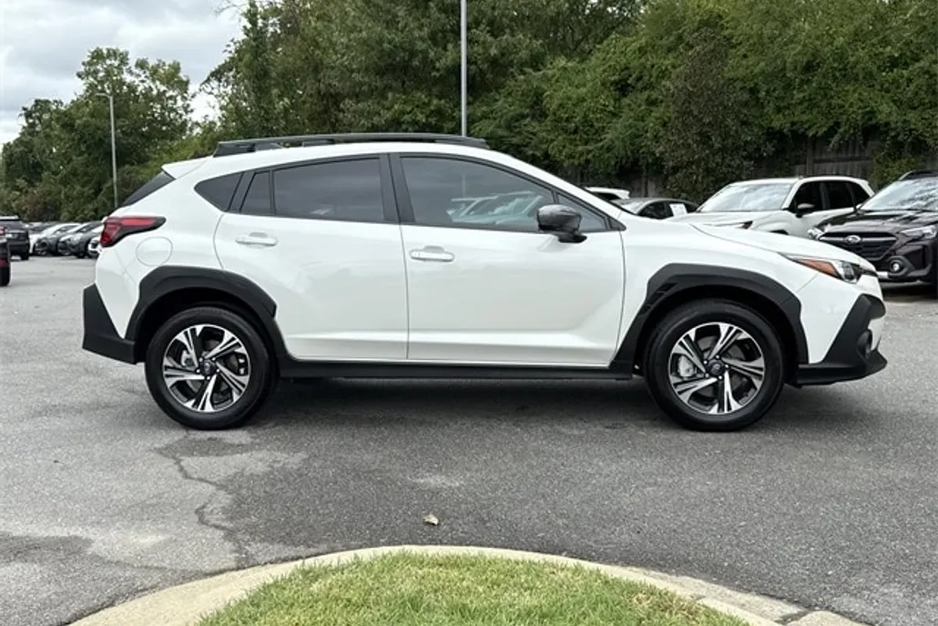2025 Subaru Crosstrek Premium photo 1