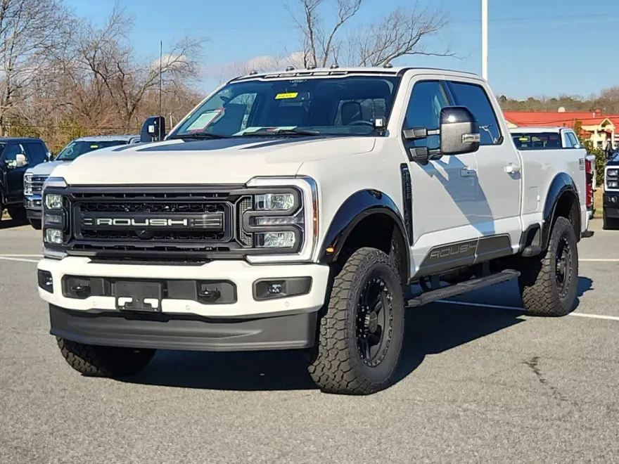 2024 Ford F-250 Lariat photo 1