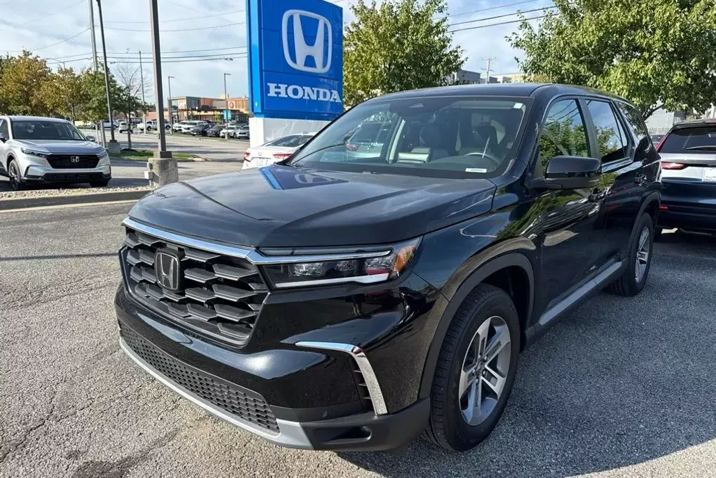 2023 Honda Pilot EX-L photo 1
