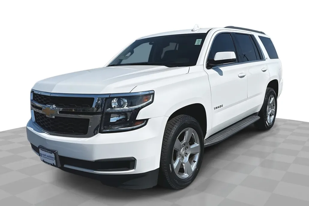 2017 Chevrolet Tahoe LT photo 1