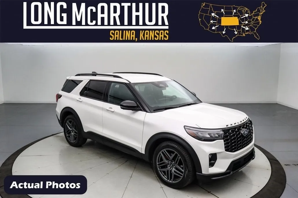 2025 Ford Explorer ST photo 1