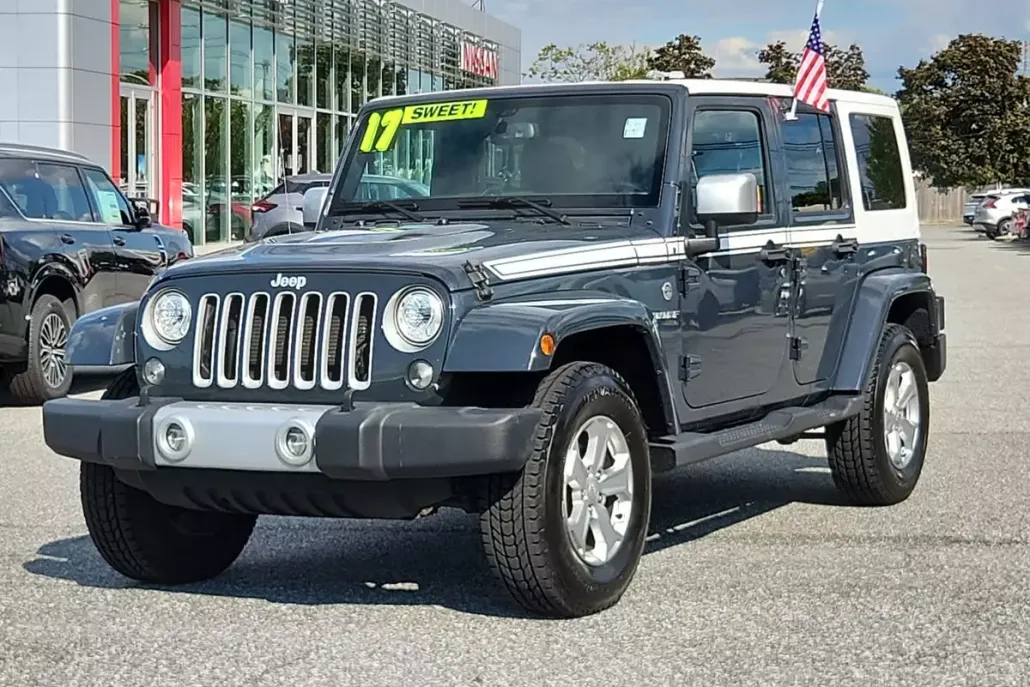 2017 Jeep Wrangler Unlimited Chief photo 1