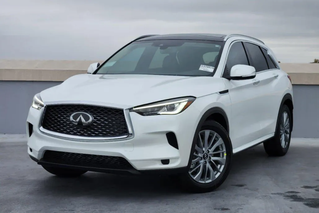 2025 Infiniti QX50 Luxe photo 1