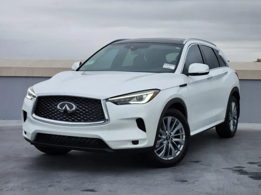 2025 Infiniti QX50 Luxe photo 1