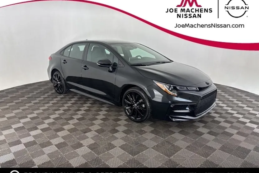 2021 Toyota Corolla SE photo 1
